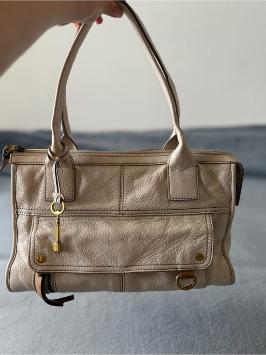 Fossil Handbags - Fossil Pebbled Leather Shoulder Bag in Beige